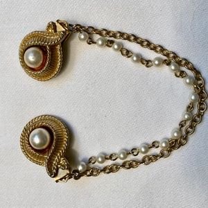 Gold Tone and Faux Pearl Vintage Sweater Clip.
